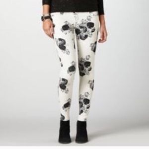 American Eagle | Floral Print Jeans | Black, Cream